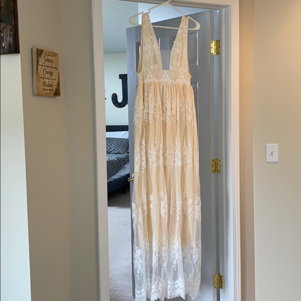 Cream lace maxi